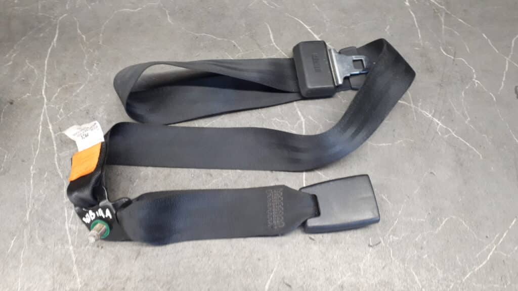 96301010 pas bezpieczenstwa srodkowy daewoo nubira