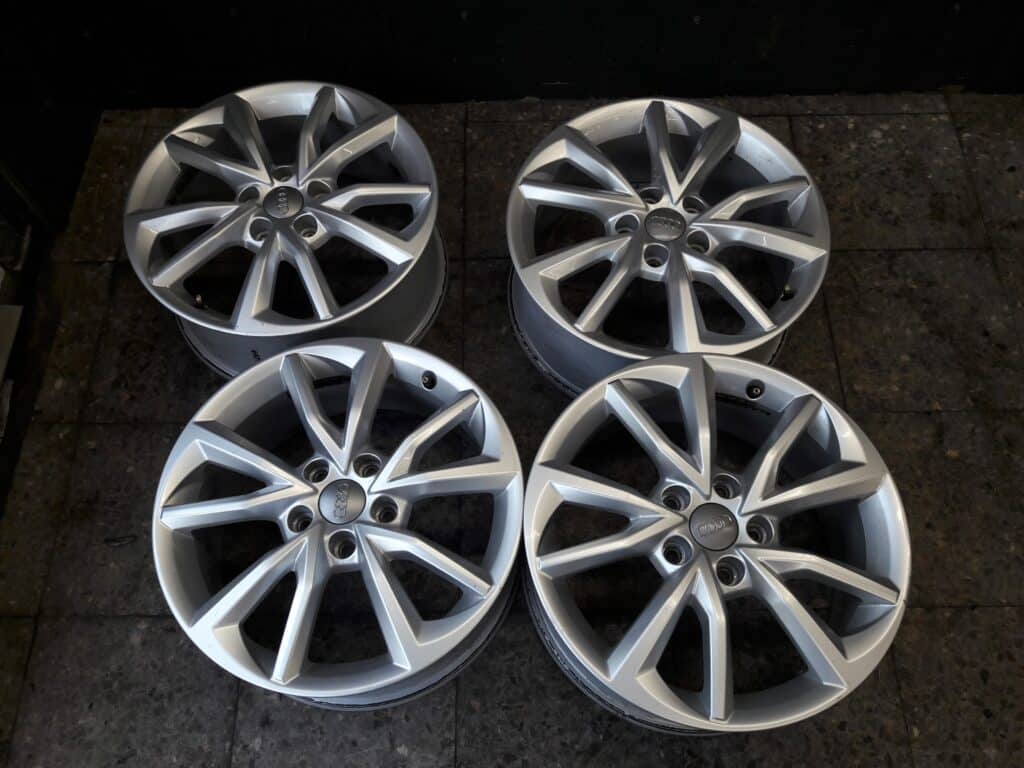 8s0071497 felgi audi tt 8s 5x112 7Jx17 ET47 r17