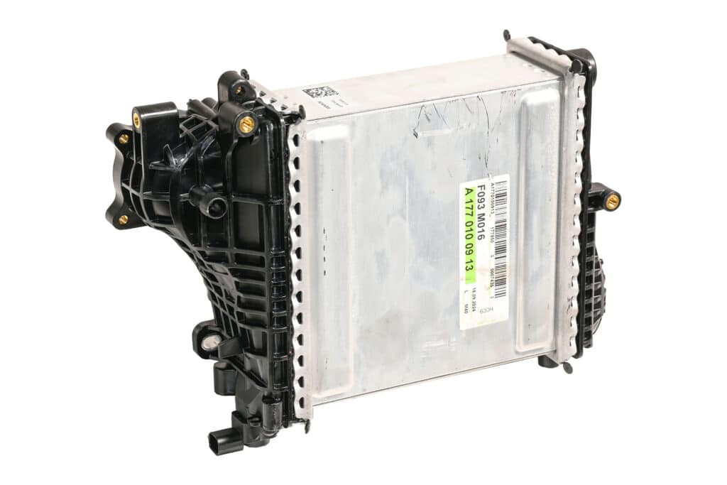 A1770904303 Chlodnica intercooler  Mercedes SL R232 AMG 6.3 lewy