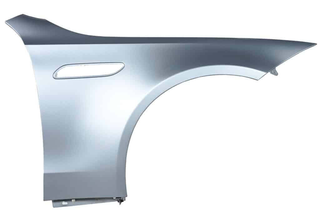 A2068803602  Blotnik przedni prawy Mercedes w206 AMG C63 922 Srebrny