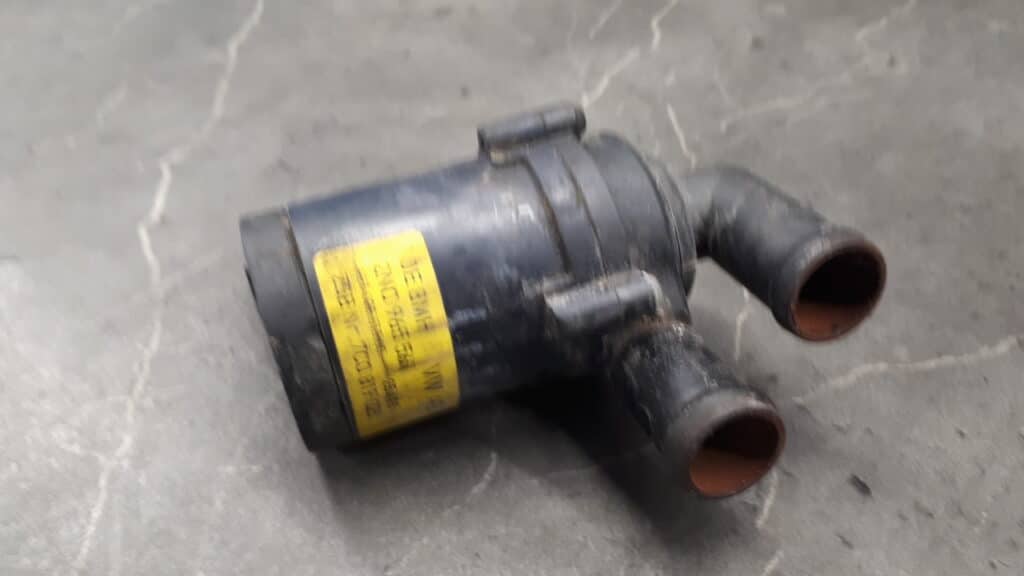 2N0965561 pompa wody vw crafter man tge