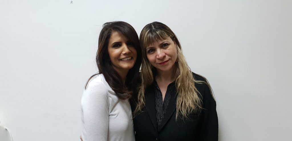 אלונה ברקת חורשת את באר שבע