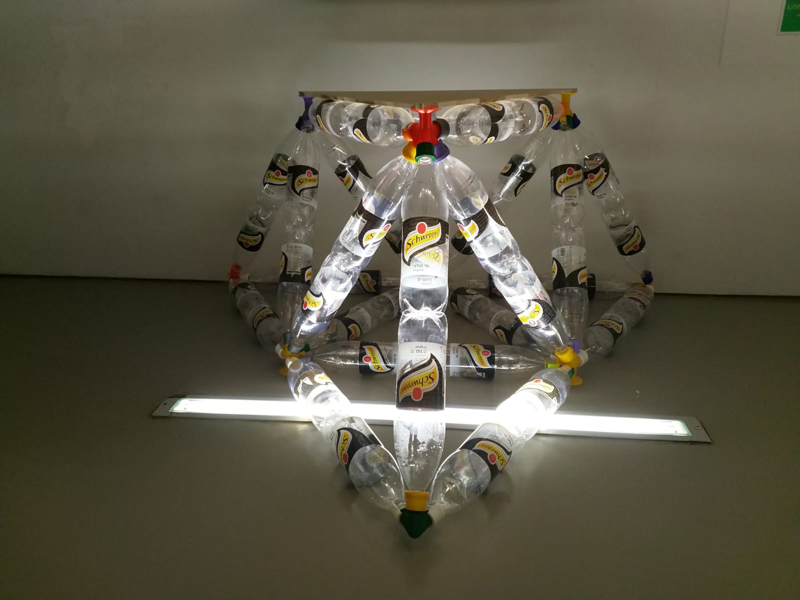 מי הם המייקרים?