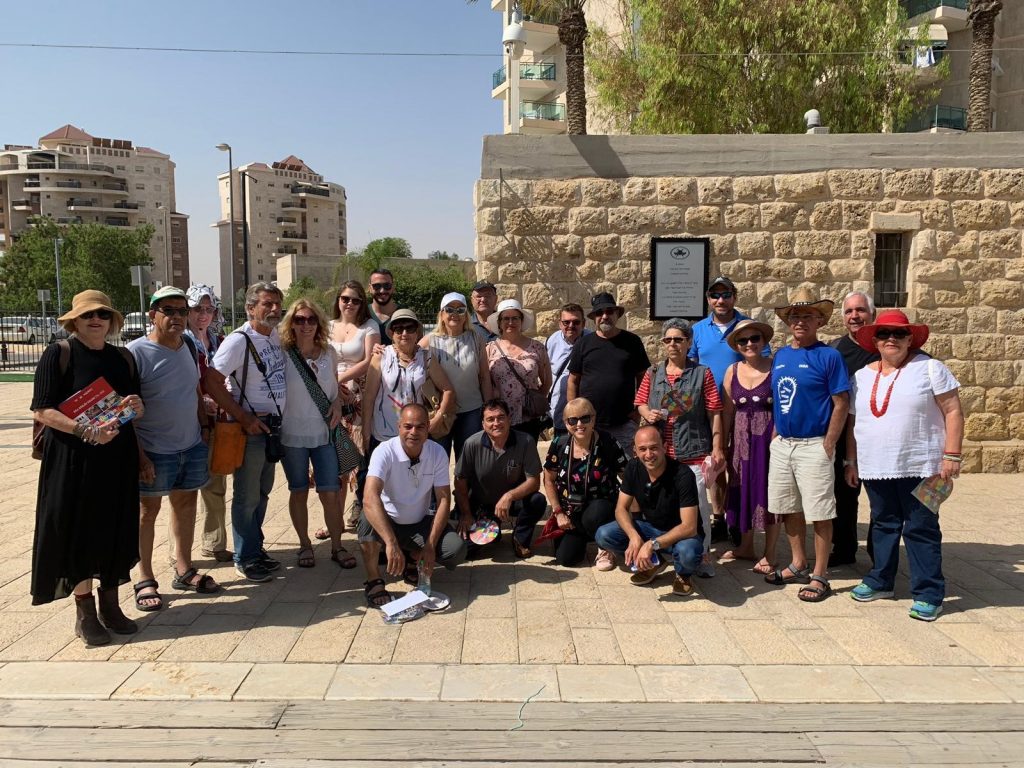 מאות מבקרים מכל רחבי הארץ הגיעו לסיורי "שישי בעתיקה" בעיר העתיקה בבאר שבע