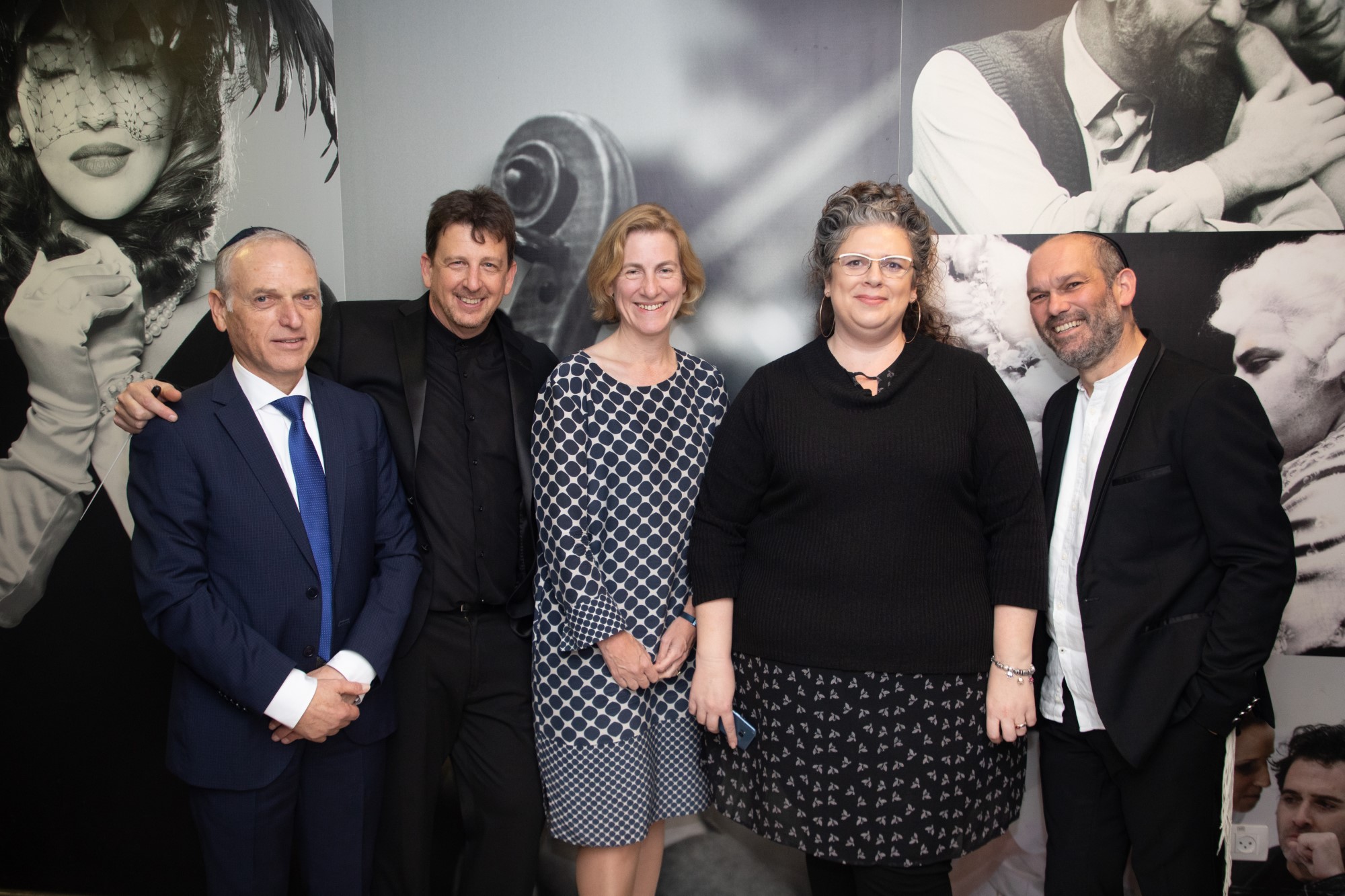 מה הקשר בין שגרירת אוסטריה בישראל לבין הפייטן שמואל ברזילי?