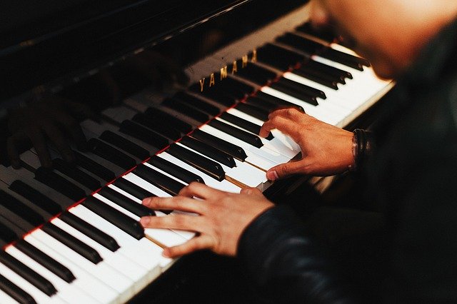 כל מה שרציתם לדעת על פסנתרים ואף פעם לא העזתם לשאול