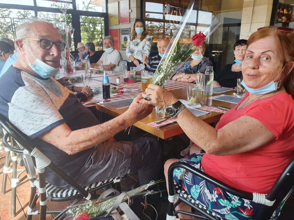 הזוגות של דיירי בית האבות משען בבאר שבע חגגו אמש בארוחת ערב רומנטית במסעדת VIVINO
