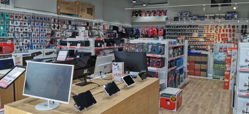 משתדרגים גם בזמן קורונה: "אופיס דיפו" עברה לחנות חדשה במרכז הקניות MALL7