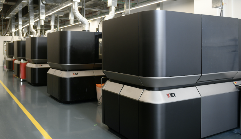 שותפות גלובלית בין חברת ההדפסה בתלת ממד XJet  ושטראומן השוויצרית לייצור שתלים דנטליים מחומר קרמי
