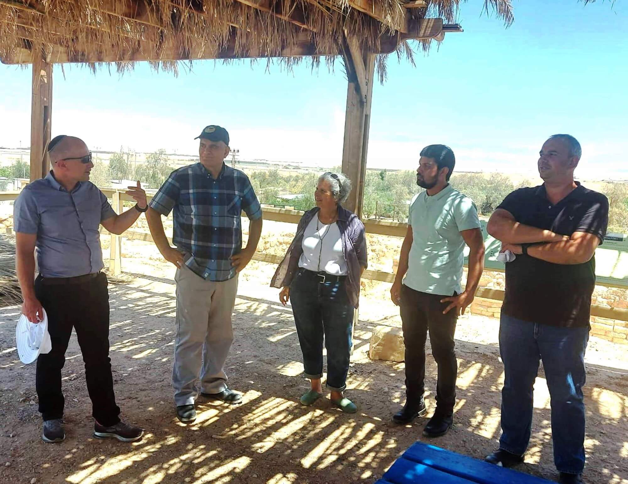 ראש החטיבה להתיישבות ערך סיור במועצה אזורית הערבה התיכונה