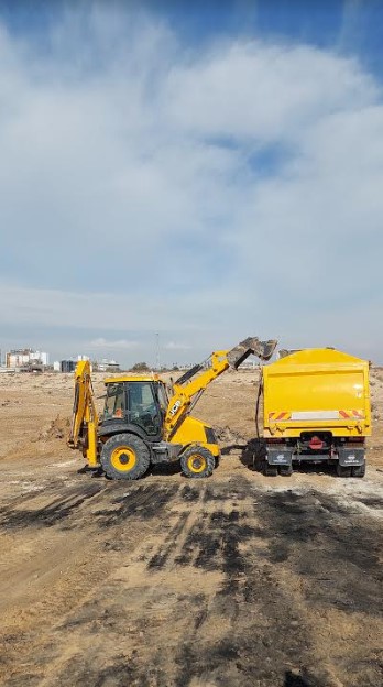 נאות חובב נלחמת בפסולת הפיראטית: כ-90 טונות של פסולת יבשה פונו השבוע מאתרי פסולת פיראטים.