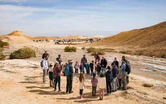 חגיגת טיולים במואה העיר הנבטית- חשיבות ההיכרות עם האזור בו אנו גרים