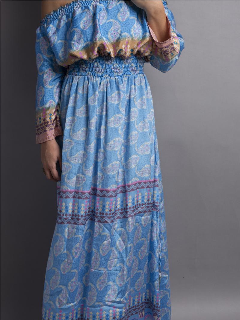Abito Lungo Etnico con Scollo a Barca celeste – Radha