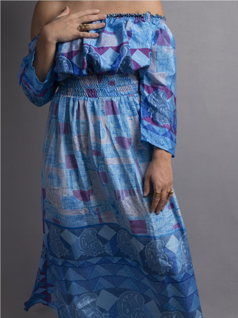 Abito Lungo Etnico con Scollo a Barca celeste – Radha