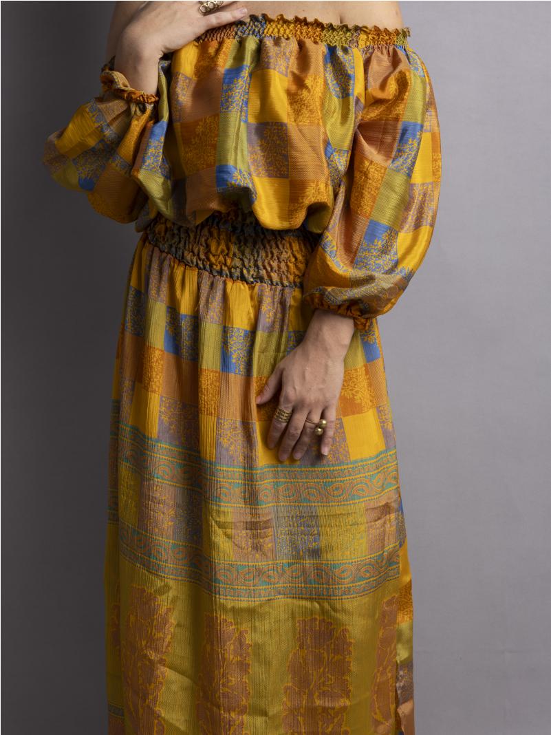 Abito Lungo Etnico con Scollo a Barca giallo – Radha