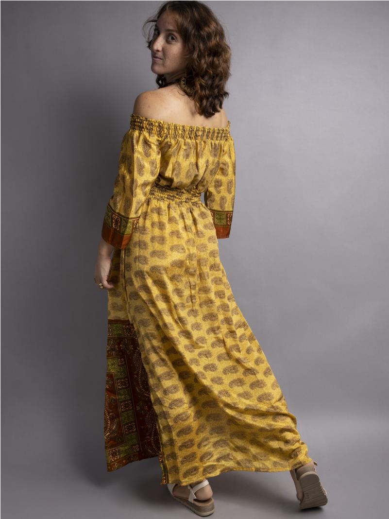 Abito Lungo Etnico con Scollo a Barca ocra – Radha