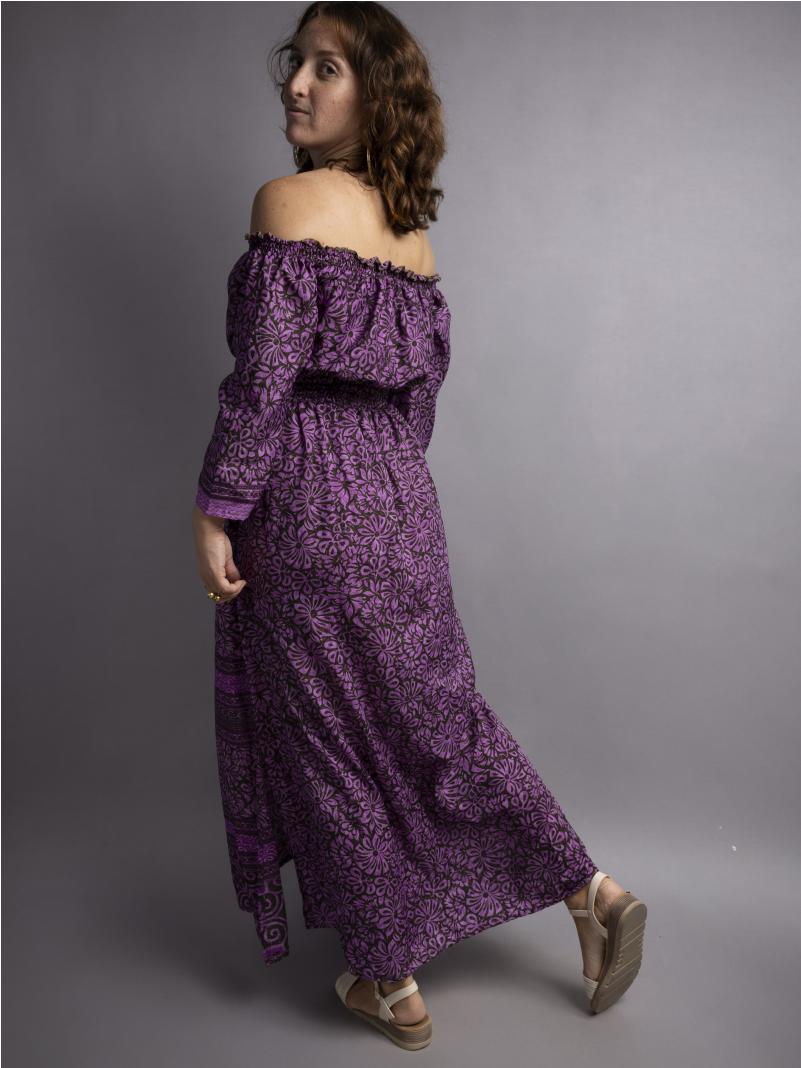 Abito Lungo Etnico con Scollo a Barca viola – Radha