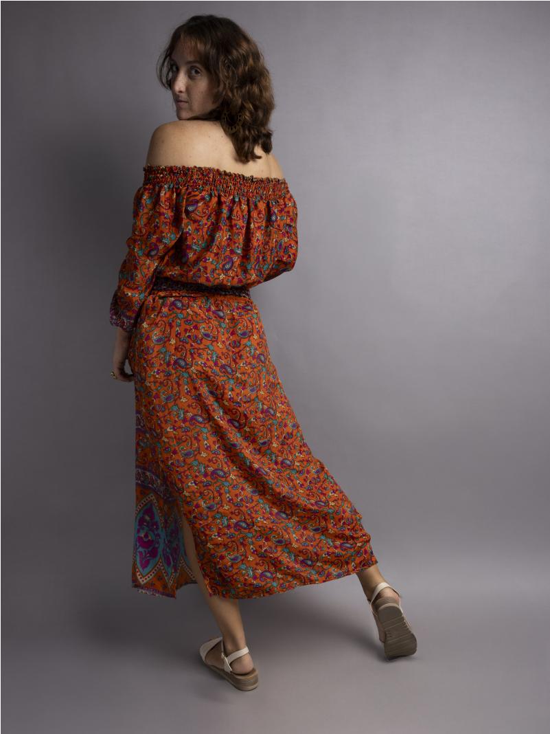 Abito Lungo Etnico con Scollo a Barca arancione – Radha