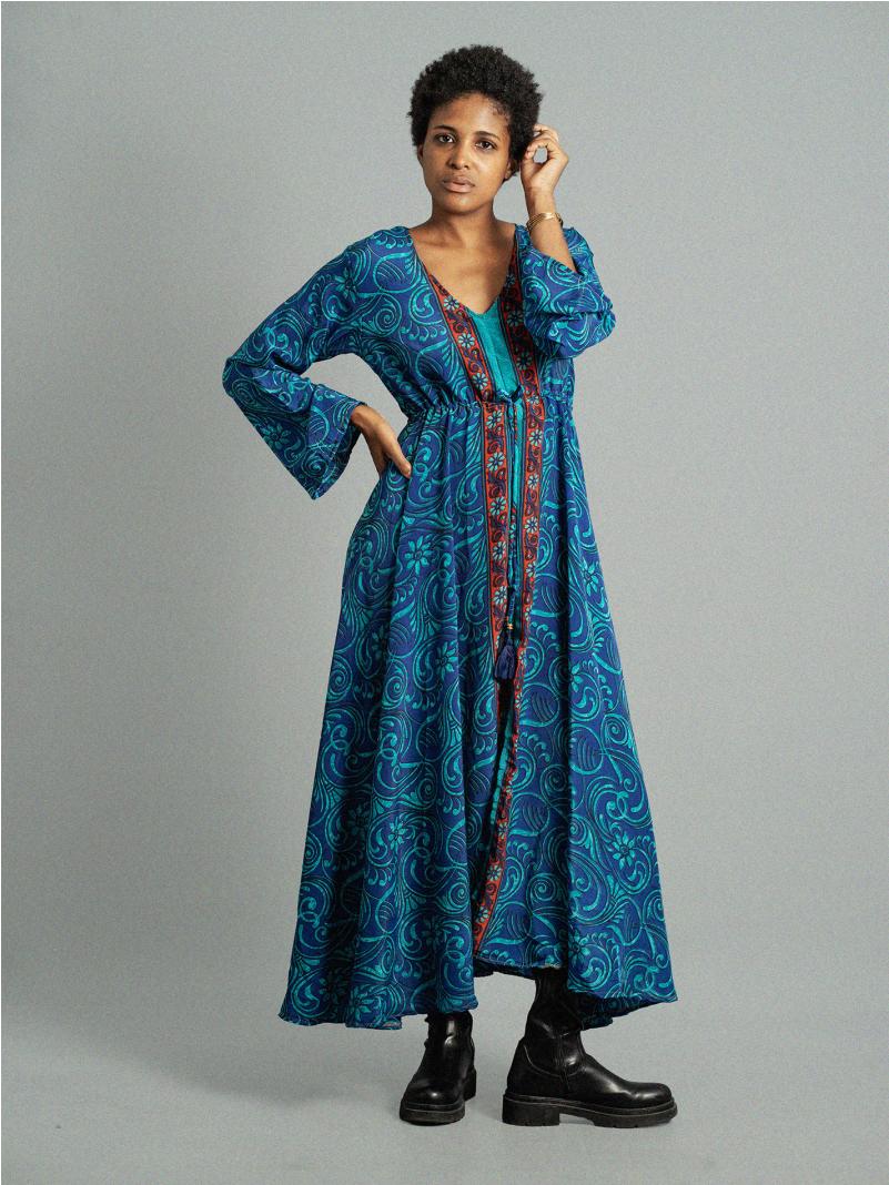 Abito con schiena scoperta blu – Sikh