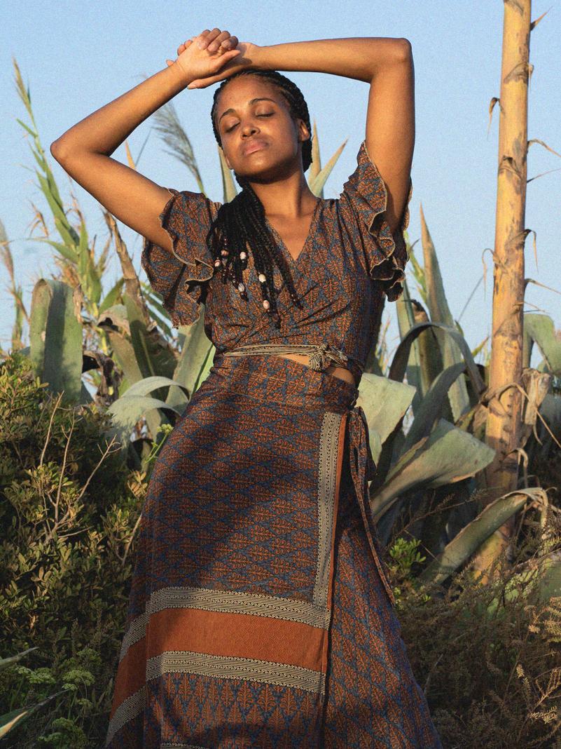 Wrap top e Gonna a Portafoglio - Manali