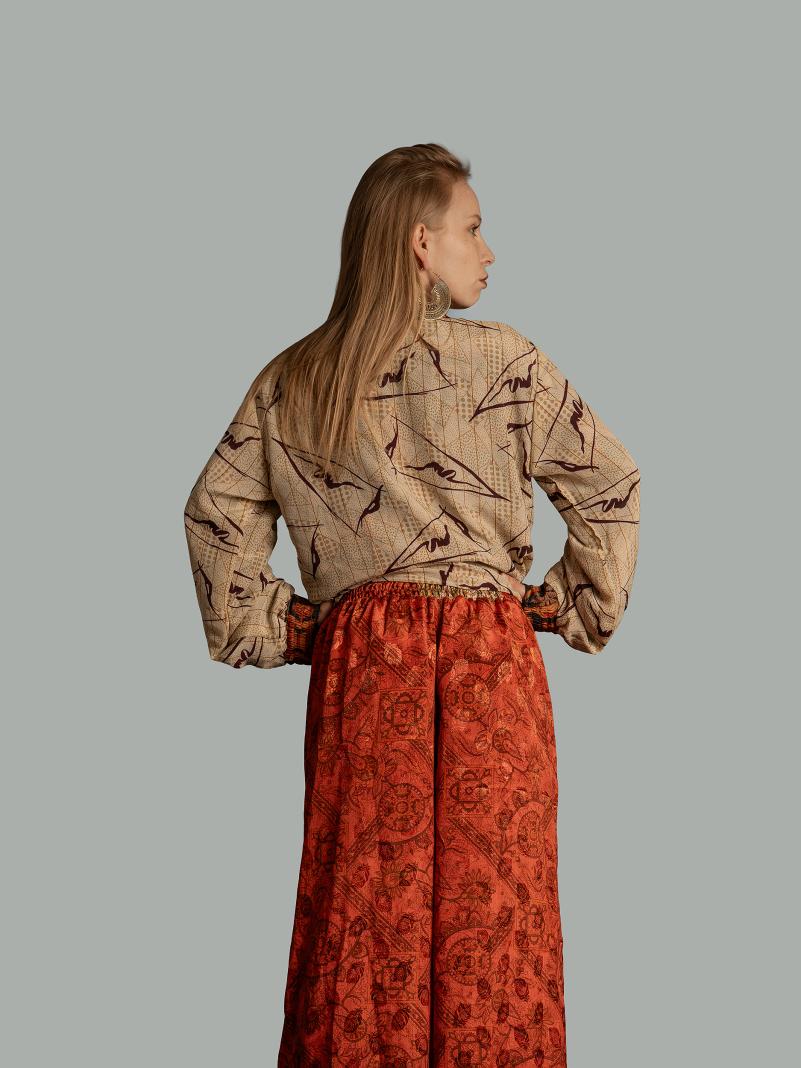 Pantalone ocra e rosso - Lucknow