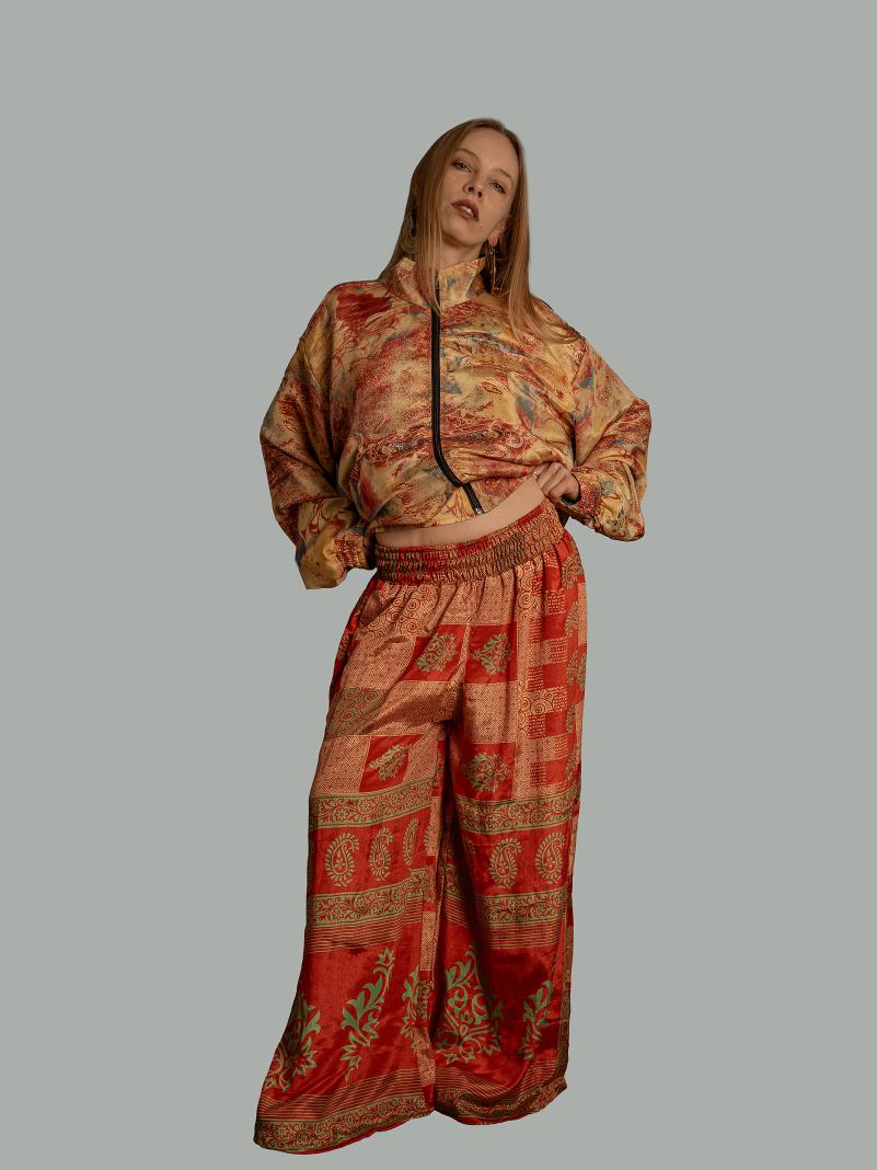 Pantalone rosso - Lucknow