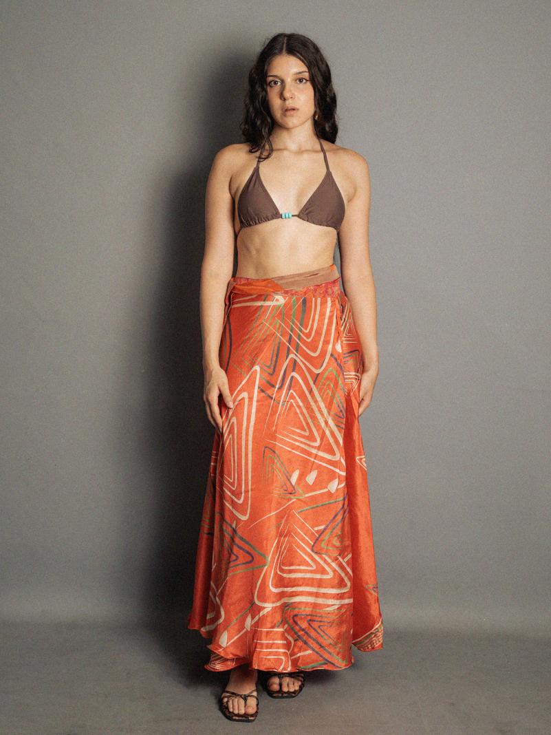 Gonna etnica lunga a portafoglio rosso – India