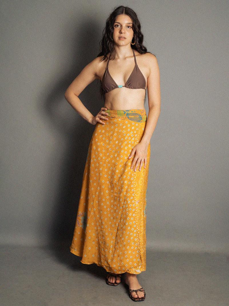 Gonna etnica lunga a portafoglio giallo – India