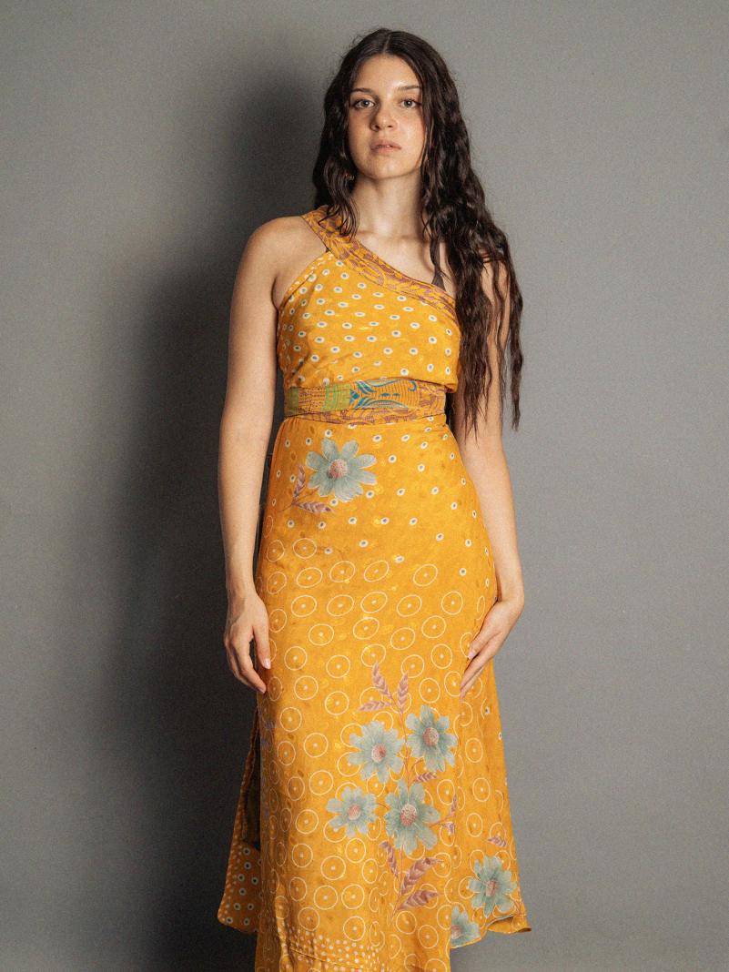 Gonna etnica lunga a portafoglio giallo – India