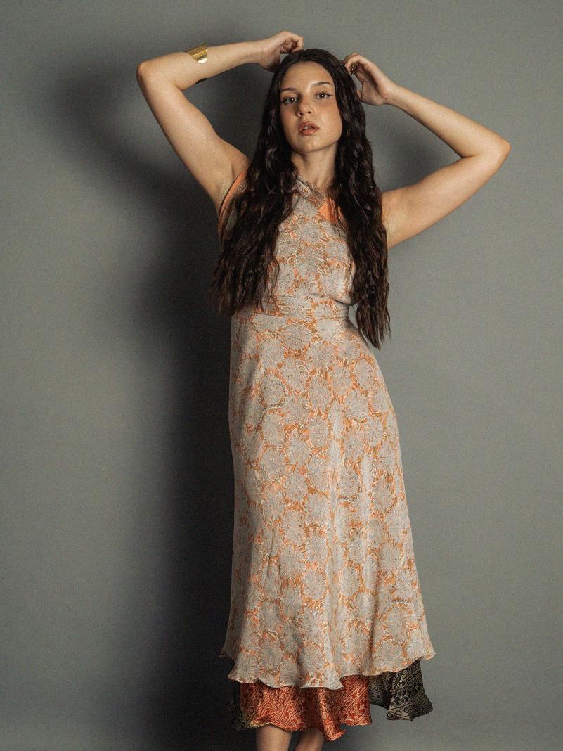 Gonna etnica lunga a portafoglio arancione e rosso – India