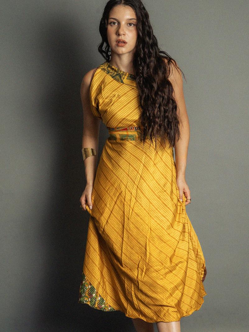 Gonna etnica lunga a portafoglio giallo – India