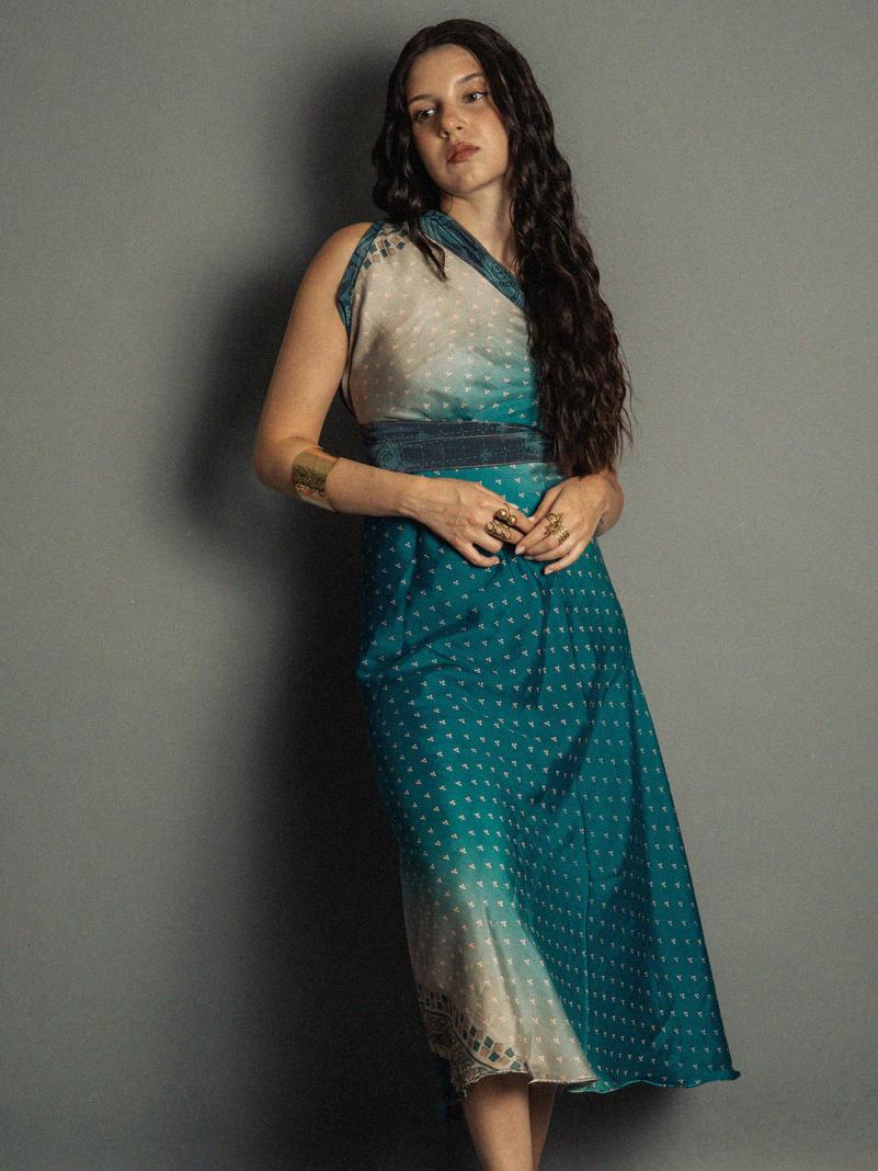 Gonna etnica lunga a portafoglio blu – India