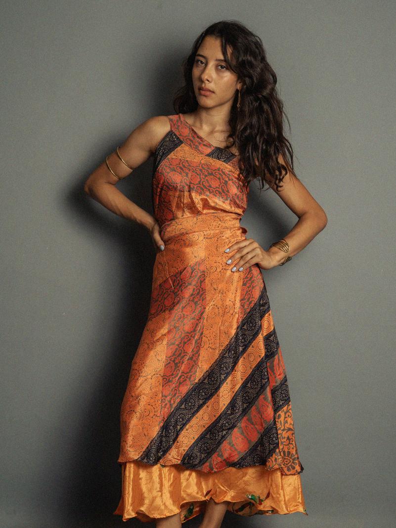 Gonna etnica lunga a portafoglio arancione con pappagalli – India