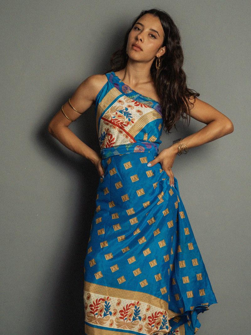 Gonna etnica lunga a portafoglio blu – India