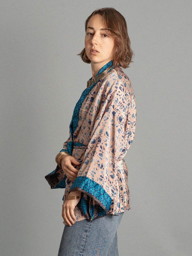 Kimono corto dettagli blu - Kerala