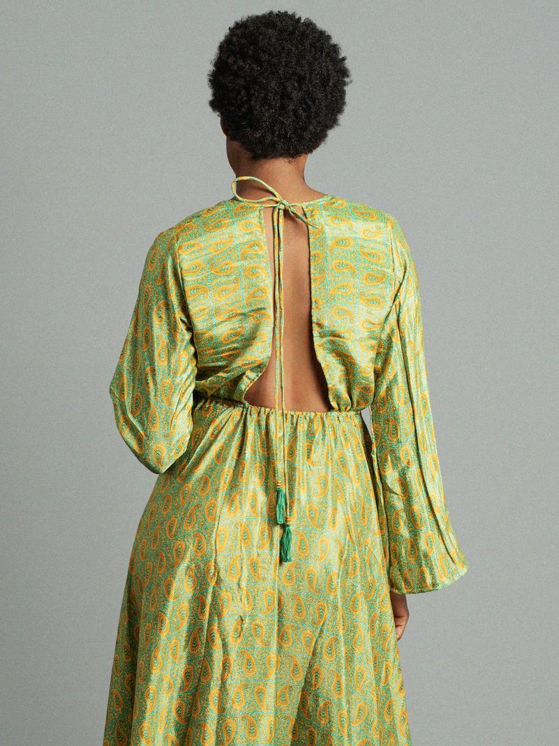 Abito con schiena scoperta verde e giallo – Sikh