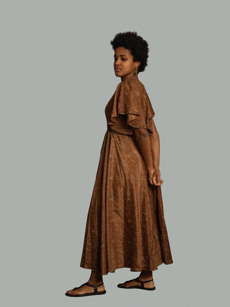 Abito lungo maniche corte marrone - Parvati