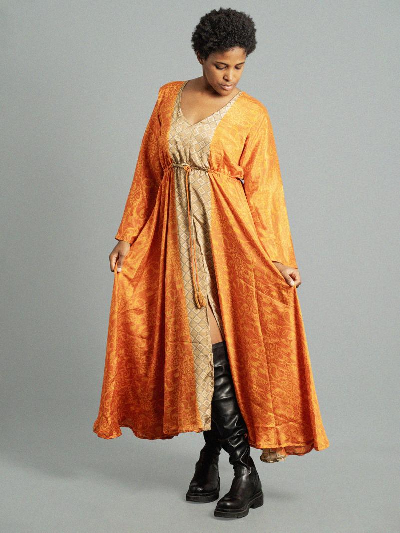 Abito con schiena scoperta arancione – Sikh