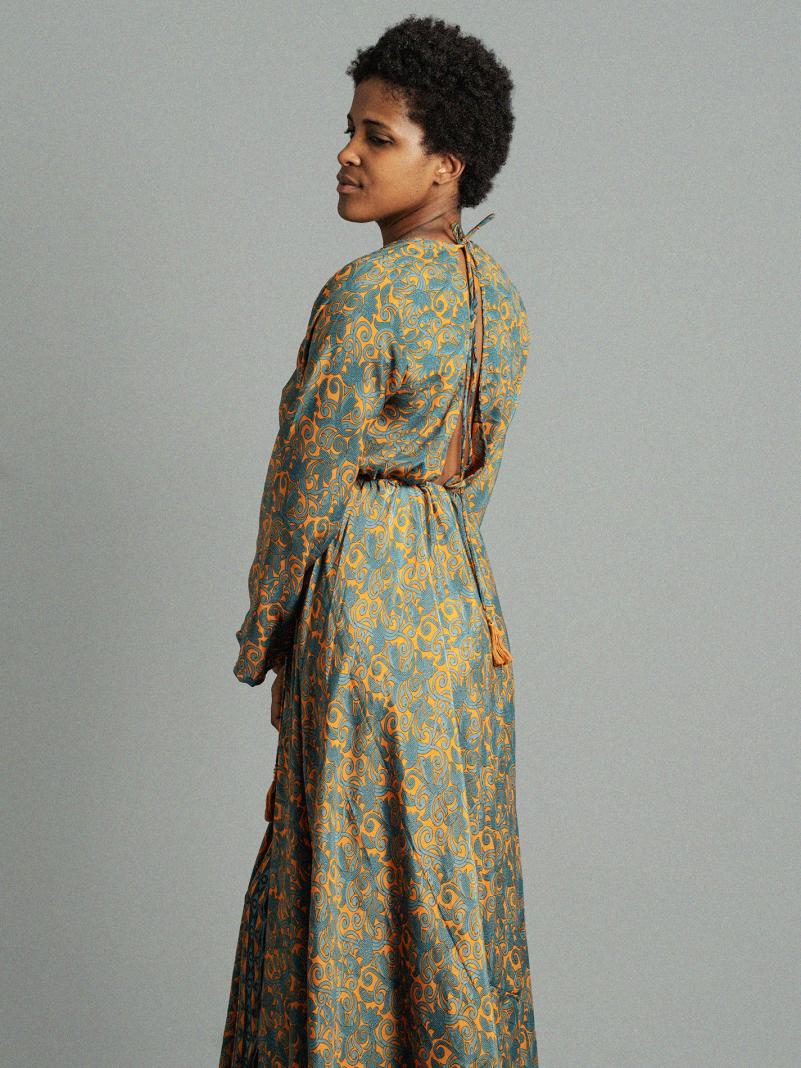 Abito con schiena scoperta giallo – Sikh