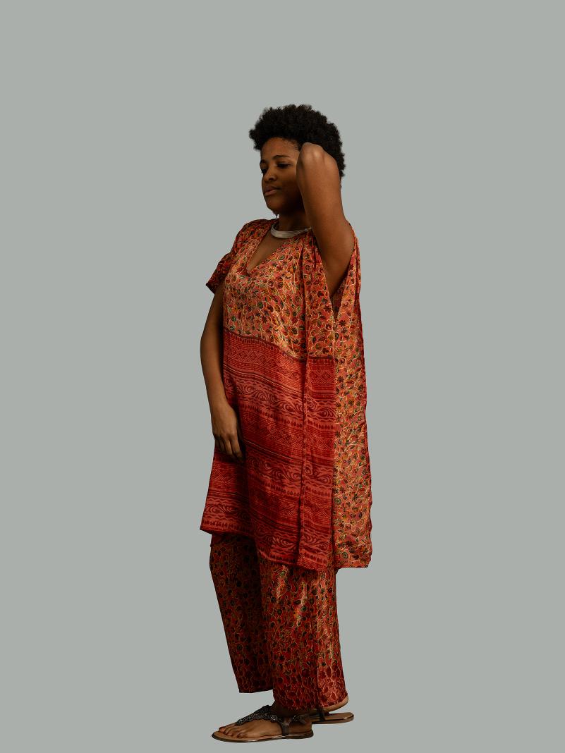 Caftano e pantalone rosso - Jaisalmer