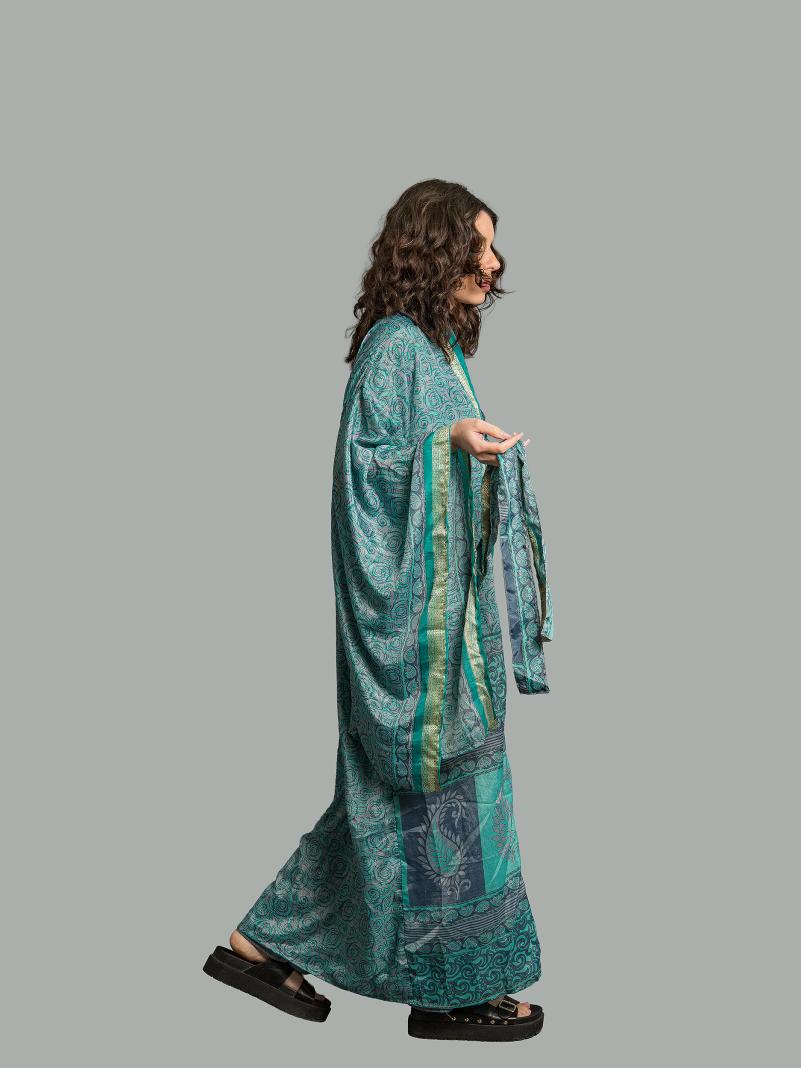 Kimono Manica Larga celeste - Surat