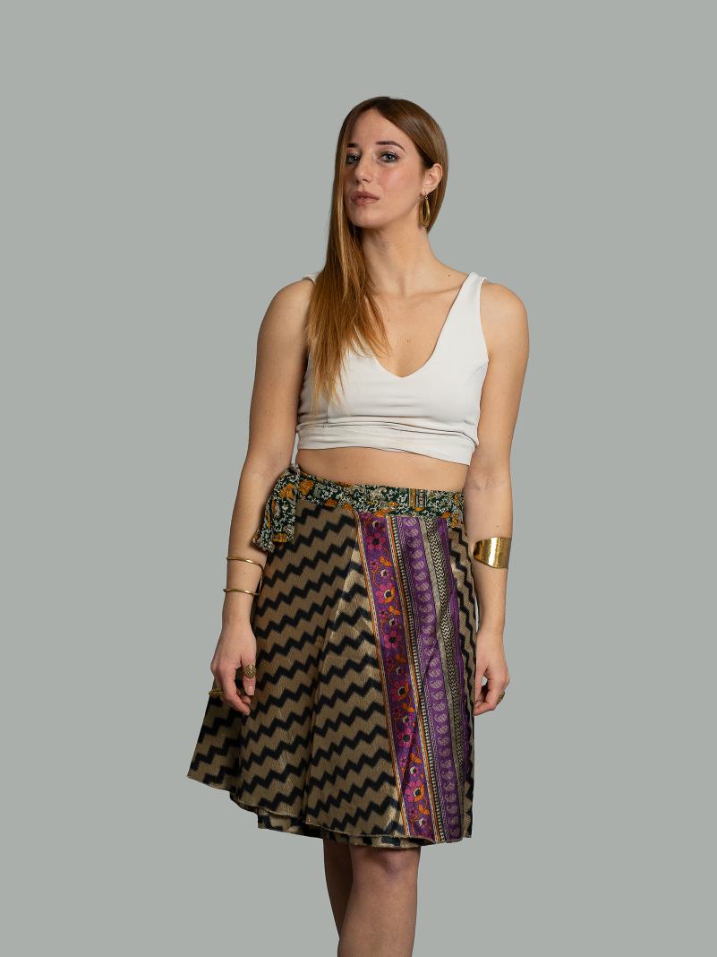 Mini Gonna etnica a portafoglio fondo nero – Shiva