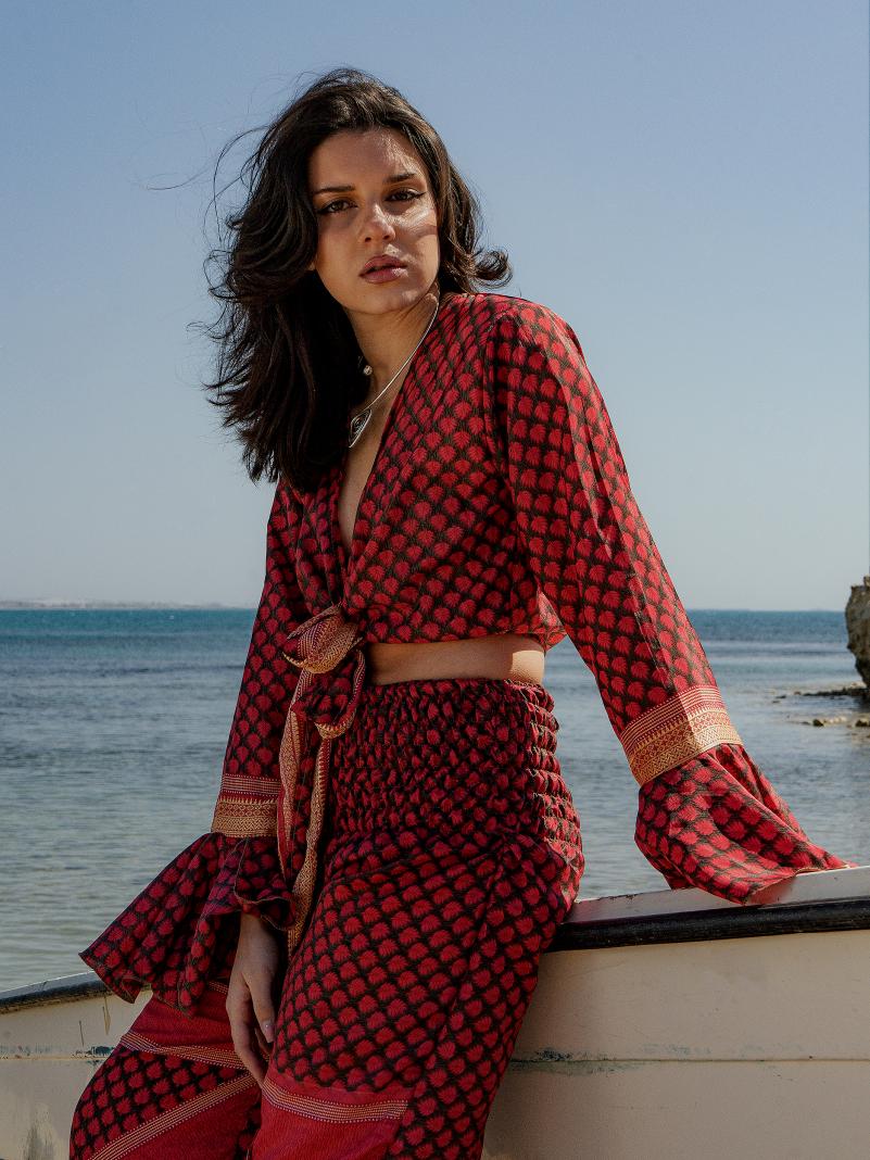 Wrap Top e Pantalone rosso – Punjabi