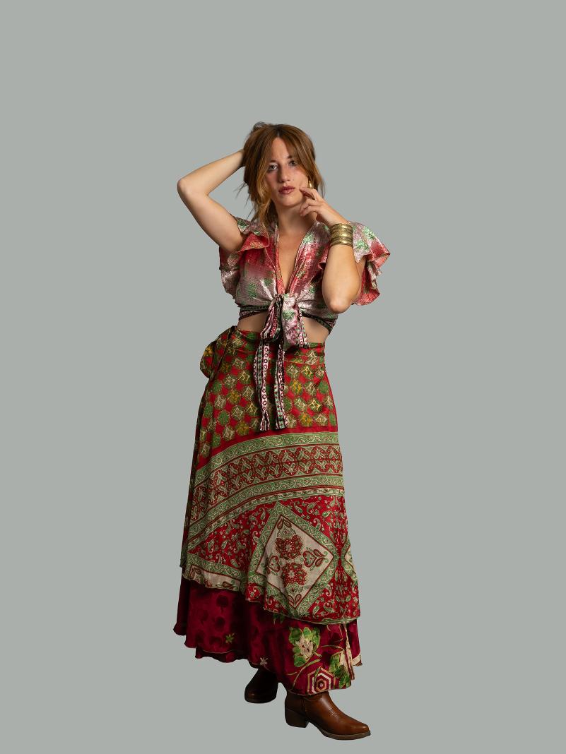 Gonna etnica lunga a portafoglio rosso – India