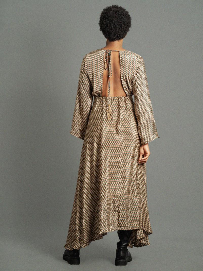 Abito con schiena scoperta beige – Sikh
