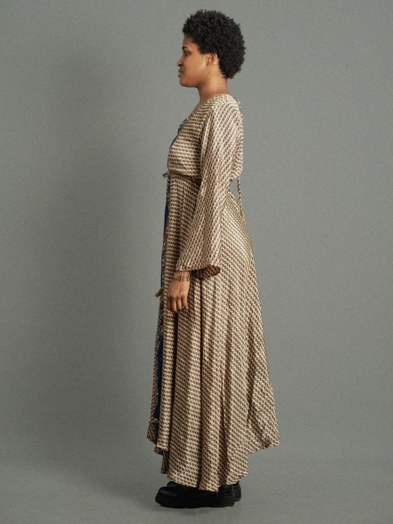 Abito con schiena scoperta beige – Sikh