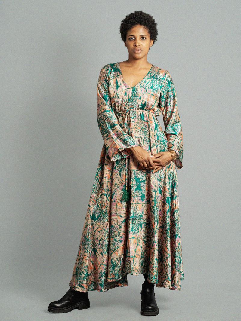 Abito con schiena scoperta verde – Sikh