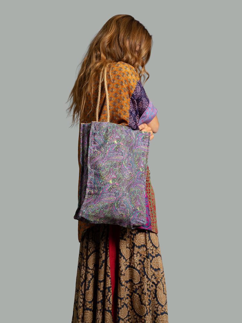 Shopper Iuta e Sari N.17