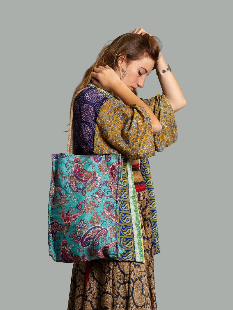 Shopper Iuta e Sari N.22