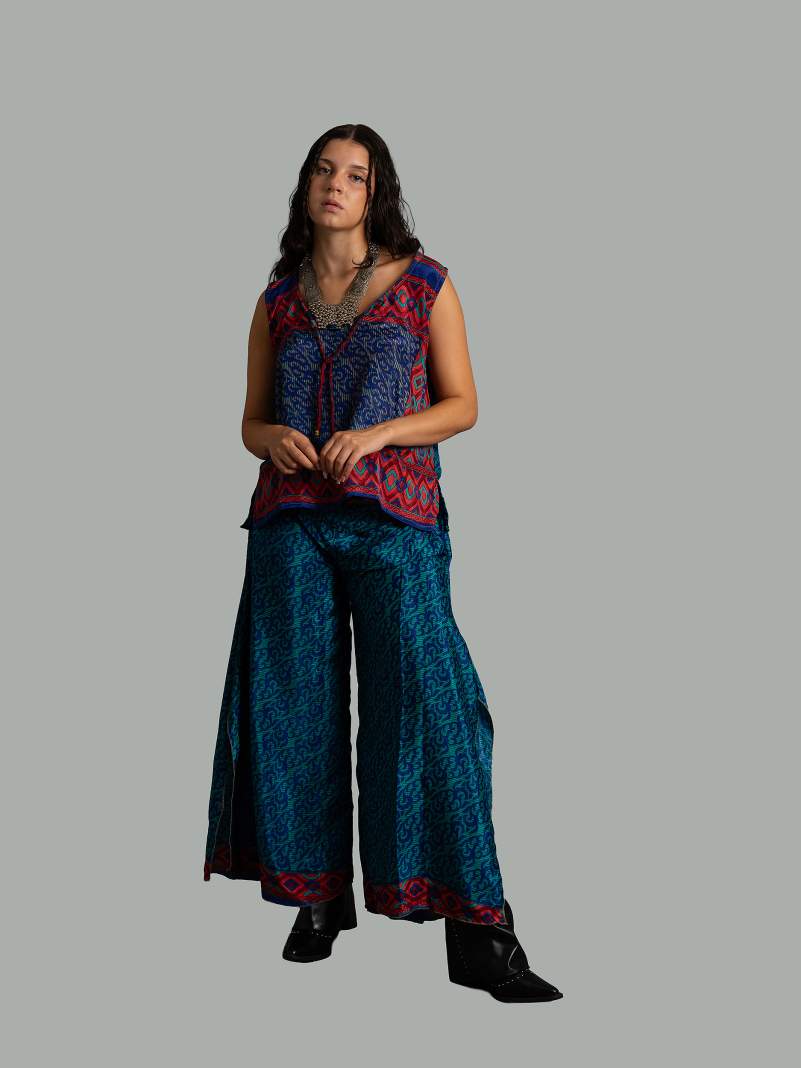 Completo Top smanicato e pantalone blu - Cochin